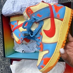 NIKE DUNK HIGH 1985 SP Colorful High-Top Sneakers